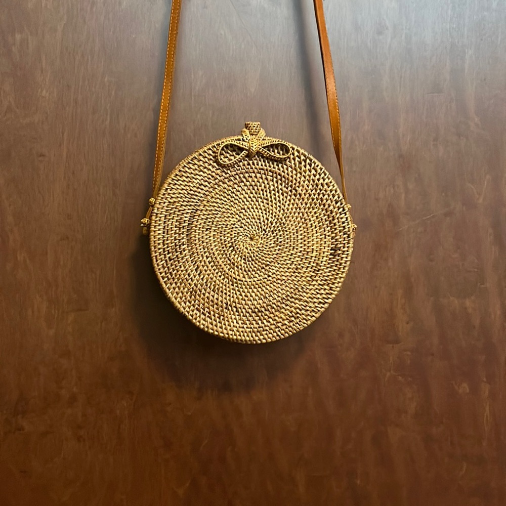 Rattan woven circle crossbody bag